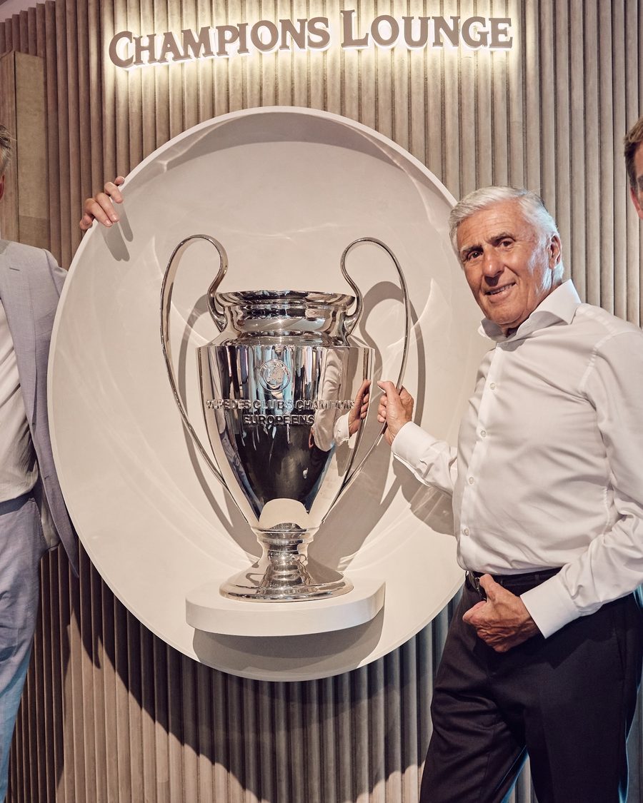 Champions Lounge — Ajax op topniveau